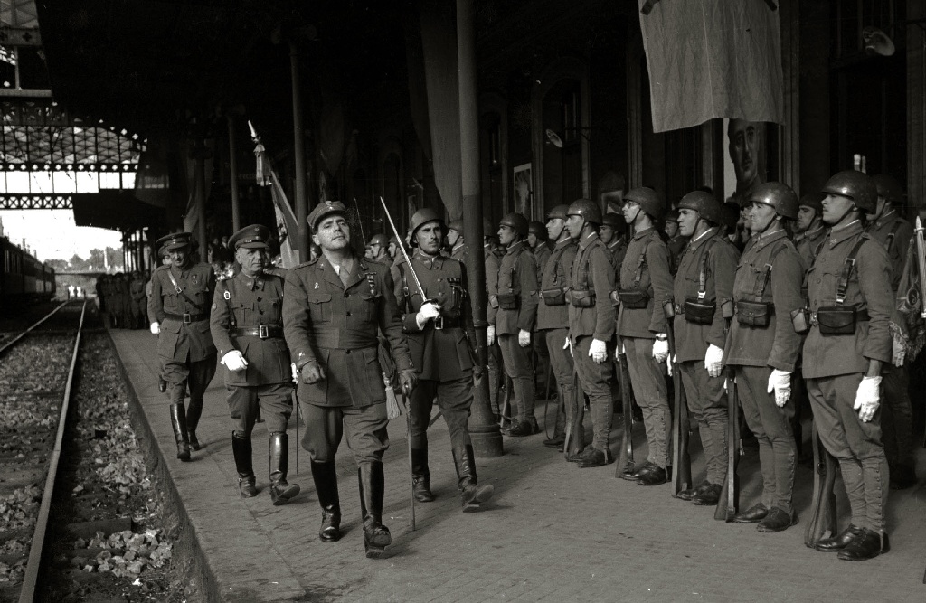 Spanish Soldiers of the "Division Azul" entrain at San Sebastian, 1942